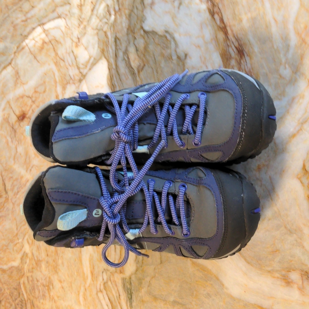 MERRELL Hiking Shoes-5.5
